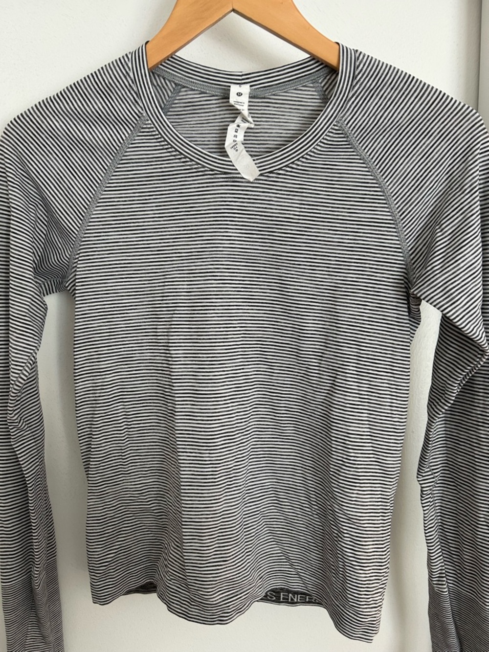 lululemon athletica striped long sleeve waist-length swiftly